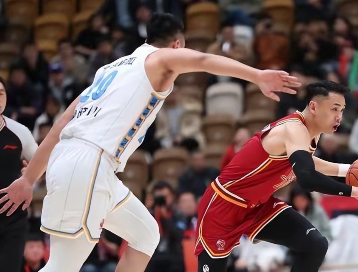 开云体育app-关于转折点！广东宏远主帅复盘，NBA常规赛加时末段攻防权衡，引发热议，高层口径保持一致的信息